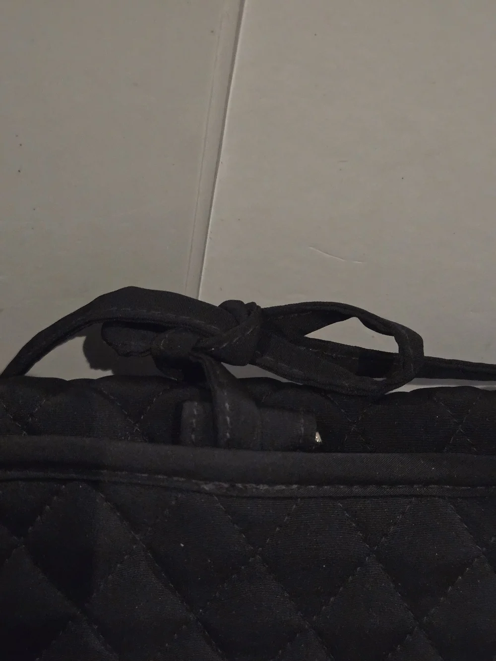 Vera Bradley Quilted Hanging Travel Organizer In Black Color/Pattern 28